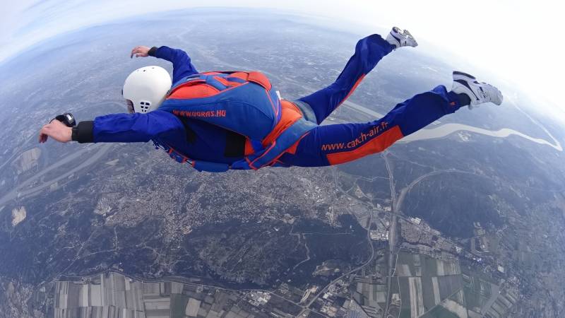 Formation de parachutisme près de Montpellier